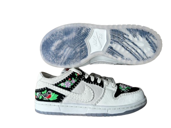 Nike SB Dunk Low Decon