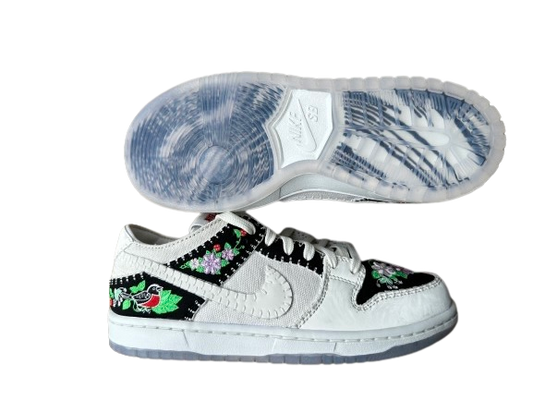 Nike SB Dunk Low Decon